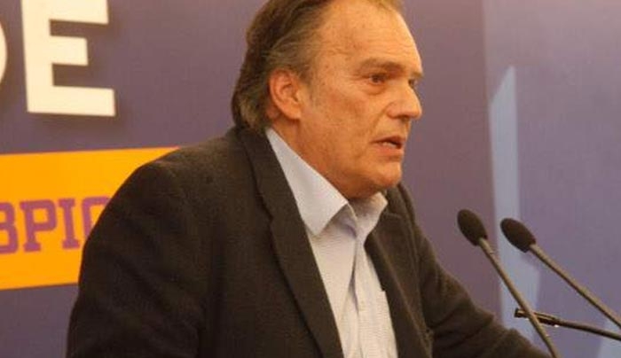 Νεφελούδης για κίνημα «Παραιτηθείτε»: Ανεγκέφαλοι, υβρεολόγοι, κολλαγόνα... Καλή διασκέδαση και προσοχή στα καλσόν