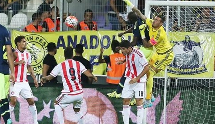 Ήττα του Ολύμπιακού με 3-2 από την Φενέρ