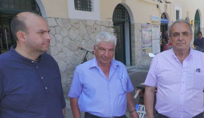 435 ΥΠΟΓΡΑΦΕΣ ΚΑΤΟΙΚΩΝ ΖΗΠΑΡΙΟΥ ΚΑΙ ΓΟΝΕΩΝ ΜΑΘΗΤΩΝ ΚΑΤΑΤΕΘΗΚΑΝ ΣΕ ΕΙΣΑΓΓΕΛΕΑ, ΔΗΜΑΡΧΟ ΚΑΙ ΠΡΟΕΔΡΟ ΔΣ