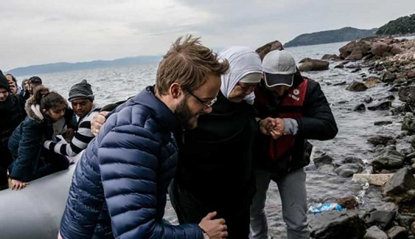 Μαξίμου: Πώς θα γίνεται ο έλεγχος των ΜΚΟ-Κανείς δεν θα δραστηριοποιείται χωρίς πιστοποίηση