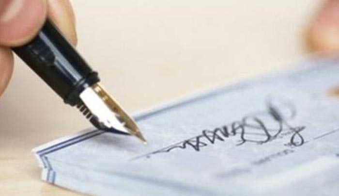 ΕΣΕΕ: Ακάλυπτες επιταγές 30 εκατ. ευρώ μετά τα capital controls