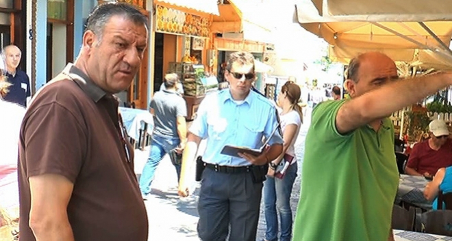 "Τα τραπεζάκια μέσα!!" (video-ρεπορτάζ)