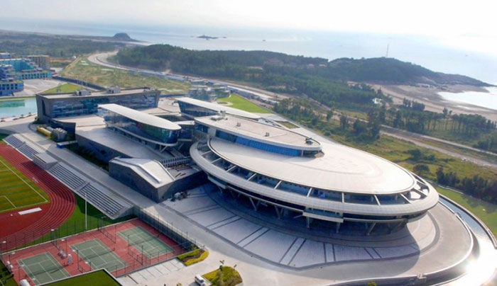 «Star Trek» reloaded – Το Enterprise… προσγειώθηκε στην Κίνα για να στεγάσει πλήρωμα εταιρίας
