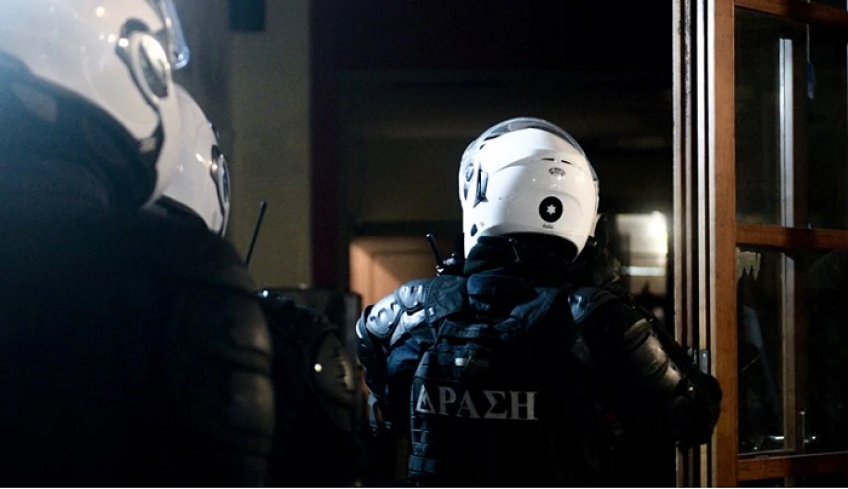 Συνελήφθη γιος γνωστού εφοπλιστή και πρώην παίκτης ριάλιτι για την επίθεση σε 32χρονο Αλβανό