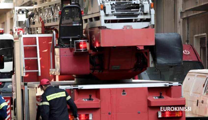 Τραγωδία στον Κολωνό, πεντάχρονο παιδί ανασύρθηκε νεκρό από φλεγόμενο διαμέρισμα