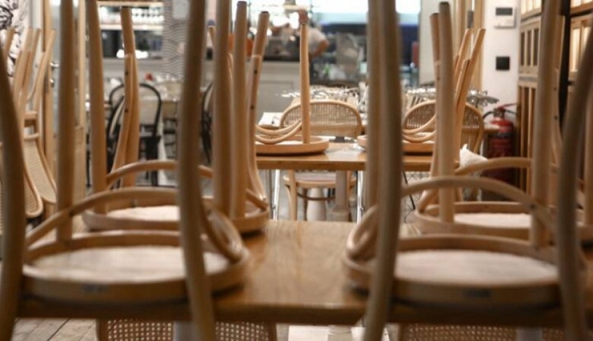 Πέντε προτάσεις του Μάνου Κόνσολα για τη στήριξη της εστίασης