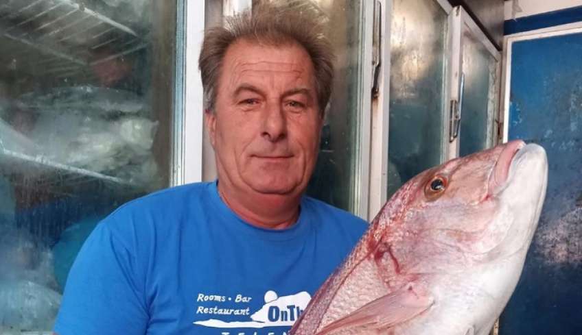 Φαγκρί κορωνάτο 8 κιλών από τον «ευρωψαρά» της Καλύμνου