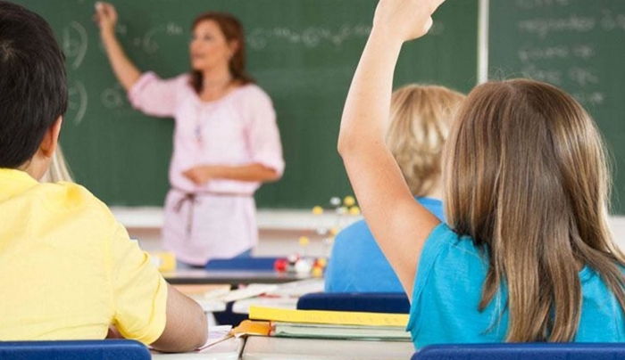 Απεργούν οι καθηγητές εν μέσω ενδοσχολικών εξετάσεων