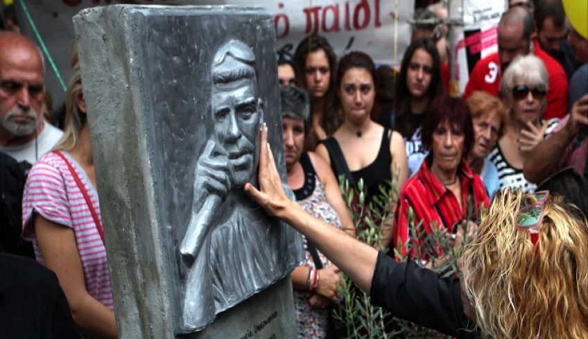 Σαν σήμερα 18 Σεπτεμβρίου, ο Παύλος Φύσσας πέφτει νεκρός από το μαχαίρι του χρυσαυγίτη Ρουπακιά