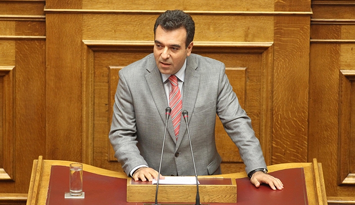 Μ. Κόνσολας: «Η κυβέρνηση οφείλει να δώσει ξεκάθαρες απαντήσεις για το ΦΠΑ στα νησιά και τον τουρισμό