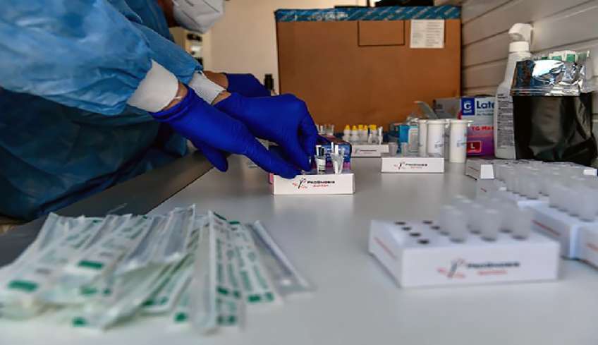 Κορωνοϊός: 5.191 κρούσματα και 459 επαναλοιμώξεις – 30 θάνατοι, 224 διασωληνωμένοι