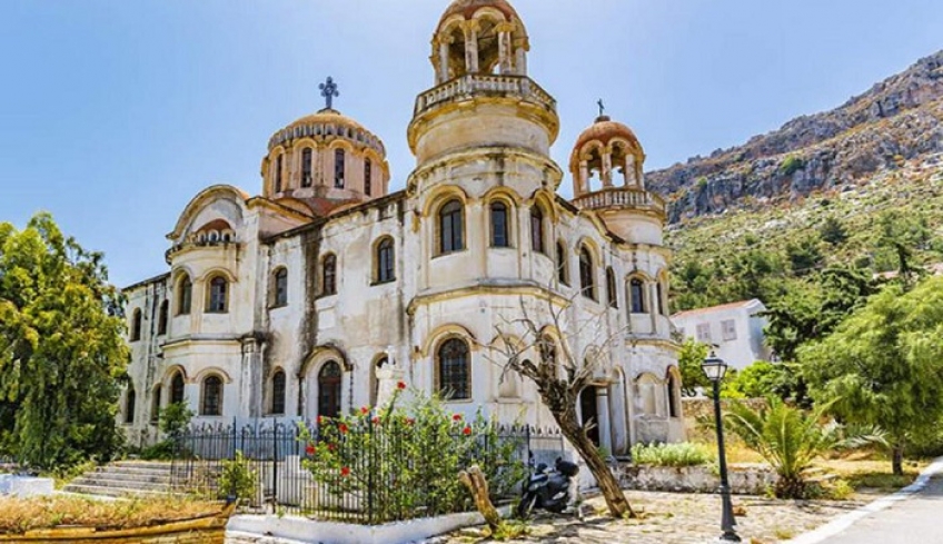 Μετά από 112 χρόνια ξεκίνησαν οι διαδικασίες για την αποπεράτωση του ιστορικού ναού του Αγίου Γεωργίου του Σαντραπέ