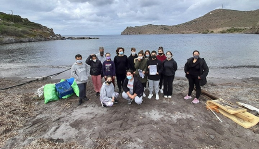 Γυμνάσιο Πάτμου: Περιβαλλοντική δράση “Adopt a Beach”