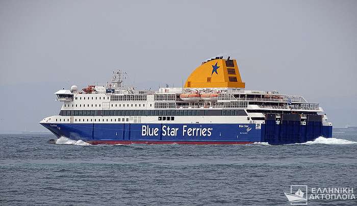 Εκτός δρομολογίων το BLUE STAR PATMOS