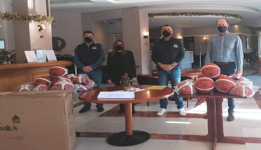 ΦΟΙΒΟΣ ΚΩ: Χορηγία Αθλητικού Υλικού από την Ύπατη Αρμοστεία του Ο.Η.Ε. για τις ανάγκες του συλλόγου.