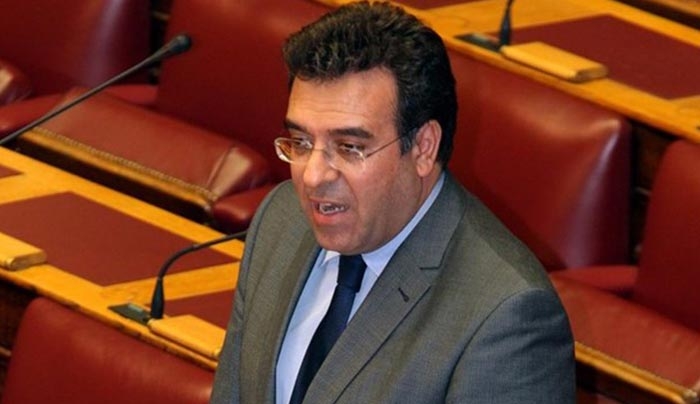 Μάνος Κόνσολας: Ο κ. Καματερός συνεχίζει να εκτοξεύει λάσπη, ψέματα και συκοφαντίες.