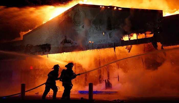 Σε κατάσταση έκτακτης ανάγκης το Μιζούρι, έκλεισε το αεροδρόμιο