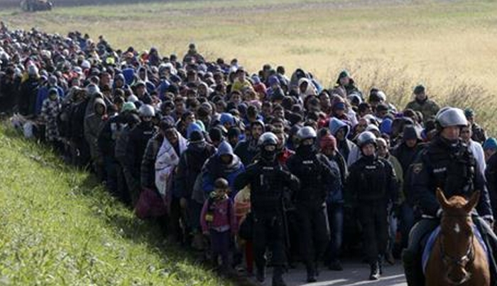 Spiegel: Η γερμανική υπηρεσία πληροφοριών χρησιμοποιούσε πρόσφυγες ως πληροφοριοδότες