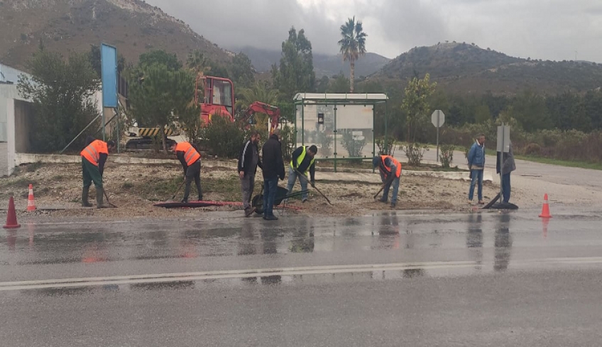 Κοινότητα Ασφενδιού: Εργασίες καθαρισμού των ρείθρων στο επαρχιακό οδικό δίκτυο