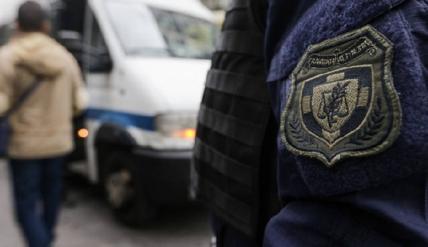 Νέο μπαράζ αγωγών από τους ένστολους -Διεκδικούν δώρα και νυχτερινά