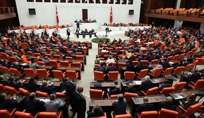 Τουρκία: «Σουλτάνος» ο Ερντογάν - Εγκρίθηκε το σχέδιο συνταγματικής αναθεώρησης