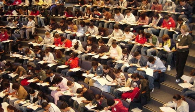 Χάνονται 50 εκατ. ευρώ ετησίως για συγγράμματα