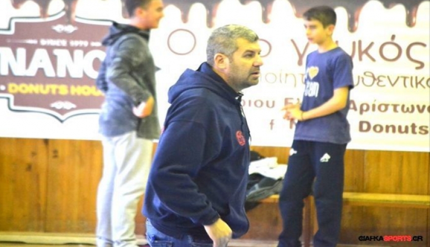''Μένουμε στα... αποδυτήρια και ακούμε''