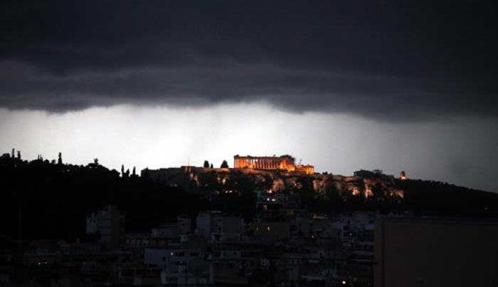 Καλά... στερνά! Η Ελλάδα θα βγει από την κρίση το 2034!