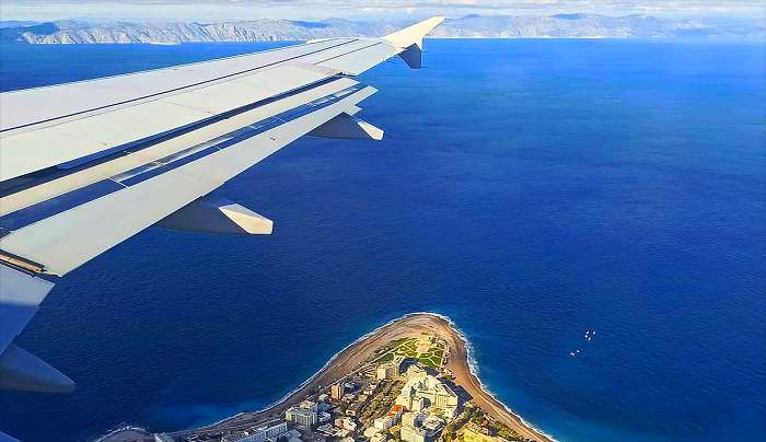 Μέχρι Νοέμβριο παρατείνουν τη φετινή σεζόν οι tour operators για τη Ρόδο