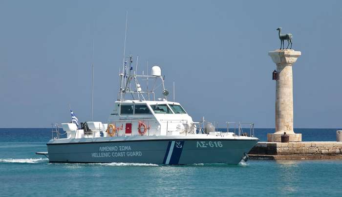 Διακομιδή 43χρονου από την Τήλο στη Ρόδο με σκάφος του Λιμενικού