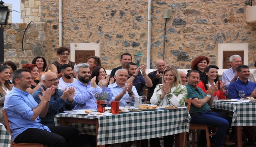 Αλάτι της γης, Μουσικό οδοιπορικό στην Κω: Στην Αγιά Μαρκέλα