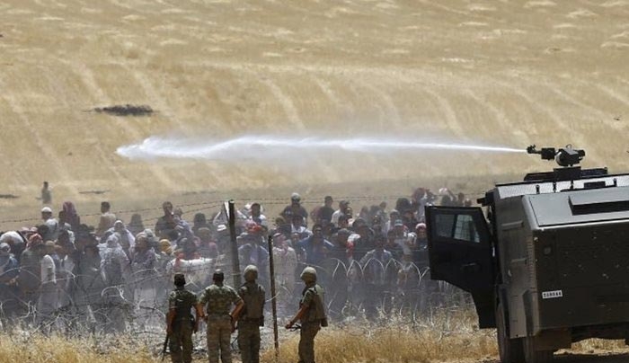 Τουρκική θηριωδία: Στρατιώτες σκοτώνουν πρόσφυγες στα σύνορα με τη Συρία