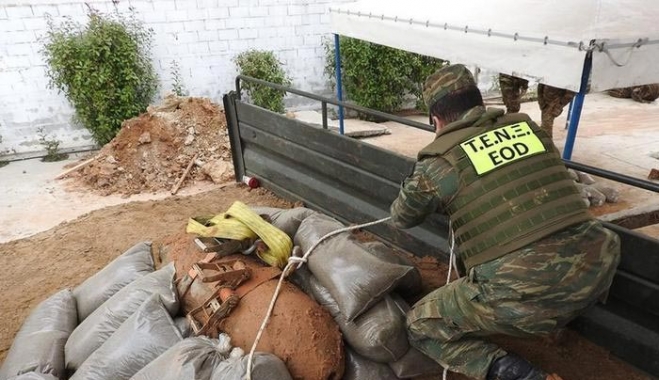 Εντυπωσιακό βίντεο: Καρέ - καρέ η εξουδετέρωση της βόμβας στο Κορδελιό [φωτό-βίντεο]