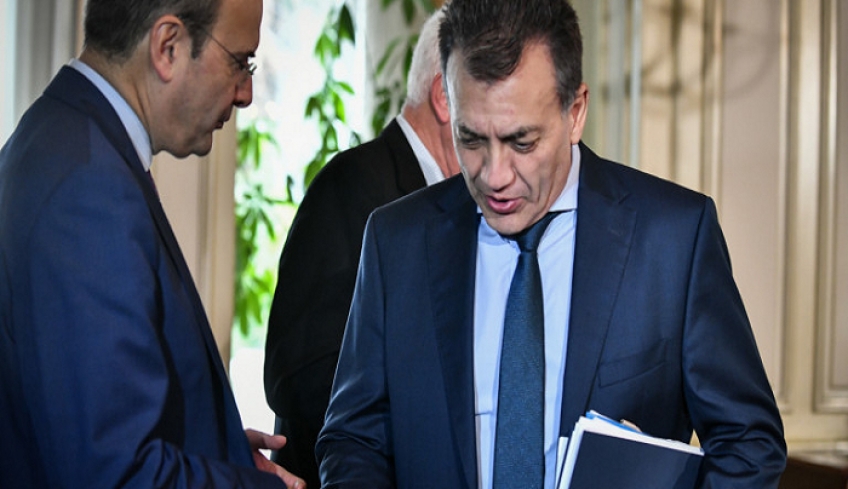 Βρούτσης: Καμία μείωση στις συντάξεις -Ποιοι θα πάρουν αναδρομικά, ποιοι θα δουν αύξηση