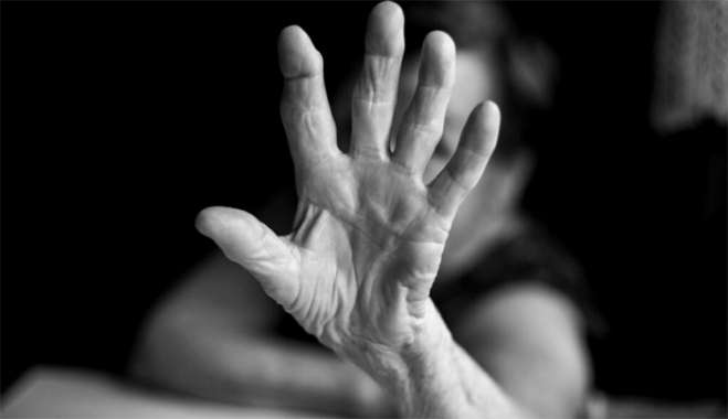 Σοκ: 22χρονος βίασε 66χρονη – Επικαλέστηκε συναισθηματική φόρτιση επειδή τον χώρισε η κοπέλα του