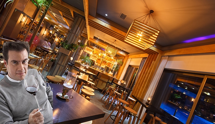 Ο Master of Wine, Κωνσταντίνος Λαζαράκης  στο Yiamas Gastro Bar για μια μοναδική εμπειρία Γευσιγνωσίας στα κρασιά 1827 και ΚΟΤΥLE