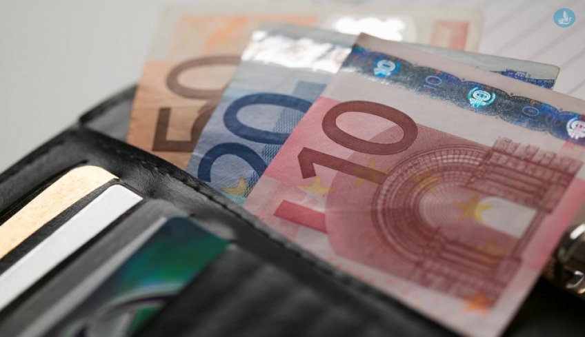 Νέος κατώτατος μισθός: Επισπεύδεται η θέσπισή του- Τροπολογία του Υπουργείου Εργασίας
