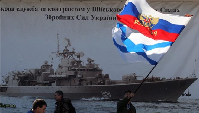 Με οικονομικό πόλεμο και «κραχ» των αμερικανικών τραπεζών απειλεί τώρα η Μόσχα