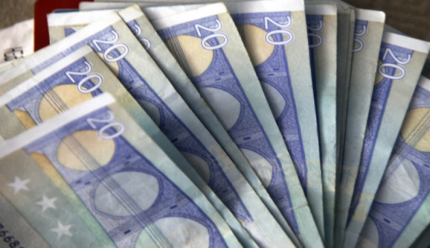 Ο νέος κατώτατος μισθός από σήμερα, «παράθυρο» για νέα αύξηση στο τέλος του πρώτου εξαμήνου του 2022