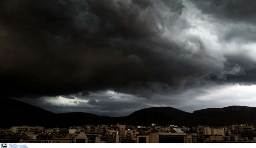 Επιμένει η κακοκαιρία «Genesis»: Δρόμοι ποτάμια, σπίτια χωρίς ρεύμα - Πότε θα σημειωθούν έντονα φαινόμενα