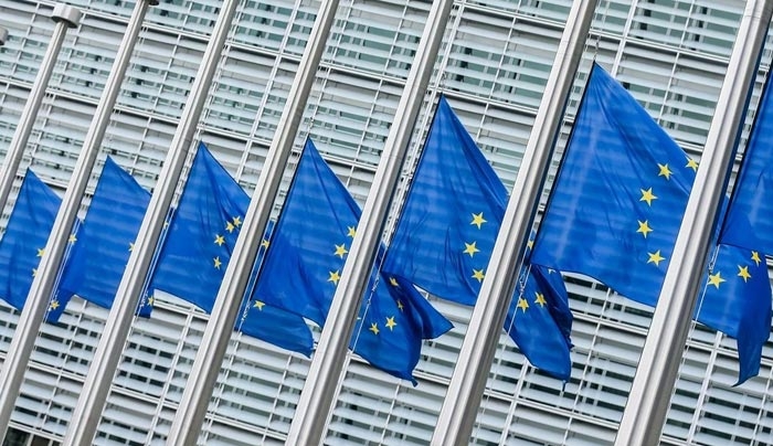 Περισσότερα από 35 δισ. στην Ελλάδα έως το 2020