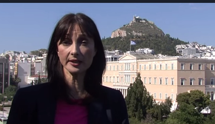 Το μήνυμα της Έλενας Κουντουρά στους ξένους τουρίστες (βίντεο)