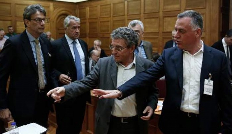 Οργή νησιωτών Δημάρχων κατά Γ. Μουζάλα: «Μας άφησες στη τύχη μας/Η κατάσταση είναι πλέον μη διαχειρίσιμη»