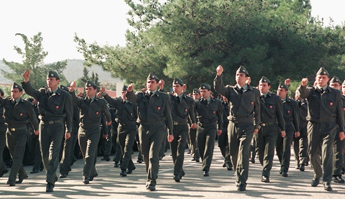 1.580 προσλήψεις για οπλίτες και σωφρονιστικούς