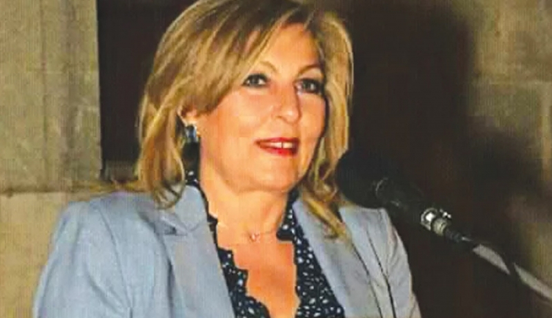 “Ευτυχώς, η κοινωνία μας γνωρίζει όλους και δεν περιμένει από τον Χ. Κόκκινο να κάνει τις …συστάσεις!”