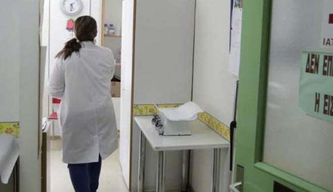 Νοσοκομεία δανείζονται γιατρούς και υλικά το ένα από το άλλο για να αντέξουν