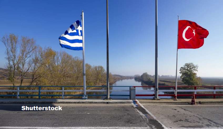 Στο φως δεκάδες συνομιλίες του αρχιφύλακα στον Εβρο με διακινητές -Η «Βαλίτσα», τα «παπούτσια» και η «προίκα»