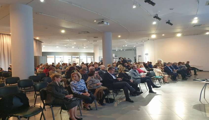 Με επιτυχία παρουσία πλήθους κόσμου η εκδήλωση για τα 100 χρόνια από τη Μικρασιατική Καταστροφή, αφιερωμένη στη μνήμη του Αρ. Παυλίδη