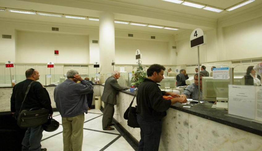 Tράπεζες: Ταμεία «τέλος» -Πληρωμή λογαριασμών μόνο με «αναγνώριση» κάρτας