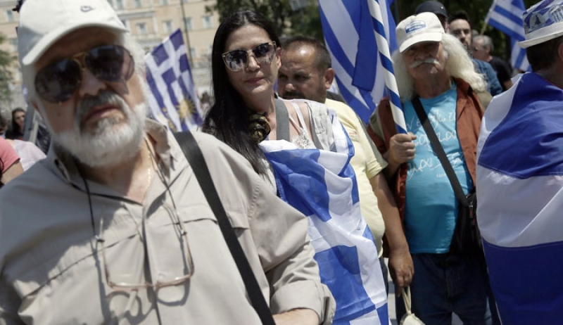Συνέταιρος το κράτος - Οι Έλληνες δουλεύουν 198 ημέρες για να πληρώνουν φόρους